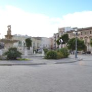 Piazza XX Settembre con Palazzo Roberti-Alberotanza